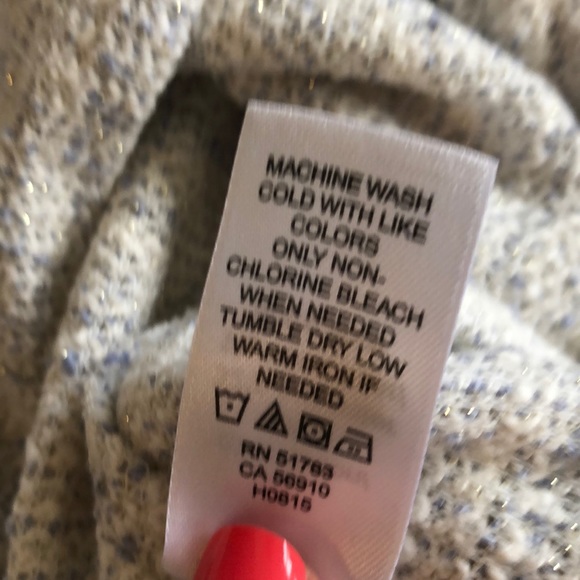 Maurice’s Cream and Light Blue Sweater - Picture 5 of 7